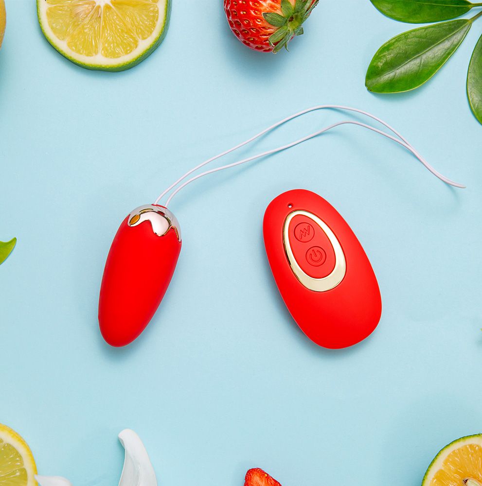 SHORTCAKE STRAWBERRY SHAPED RECHARGEABLE EGG