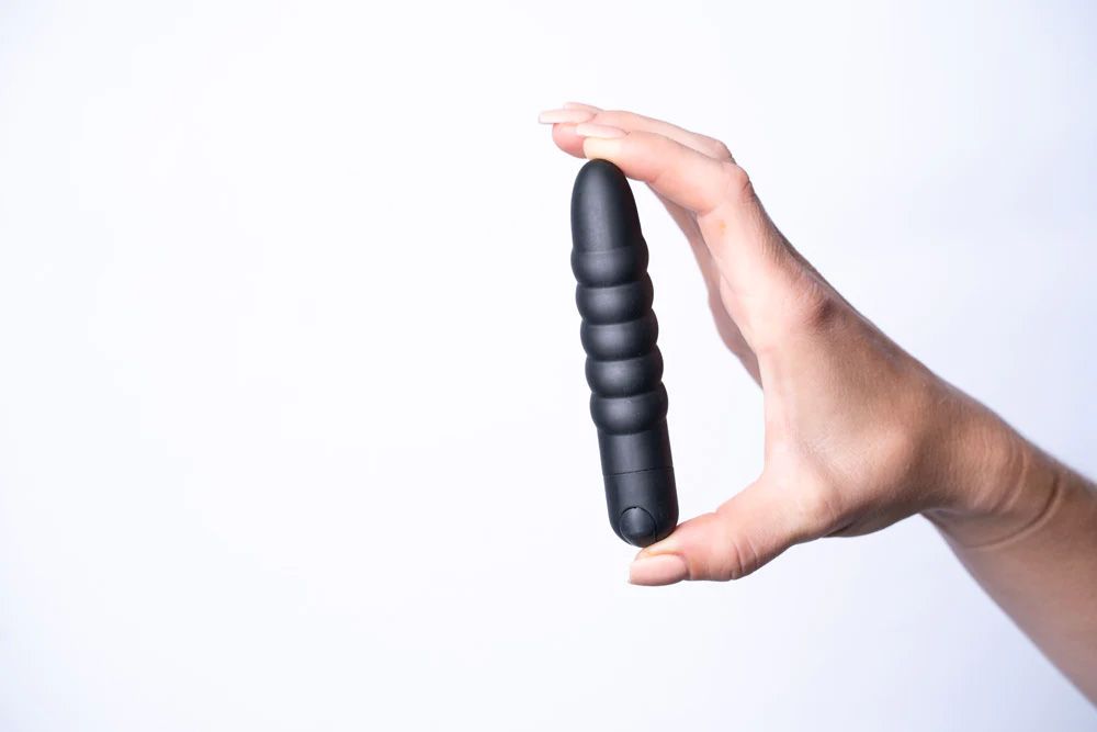 LOLA RECHARGEABLE TWISTY BULLET BLACK