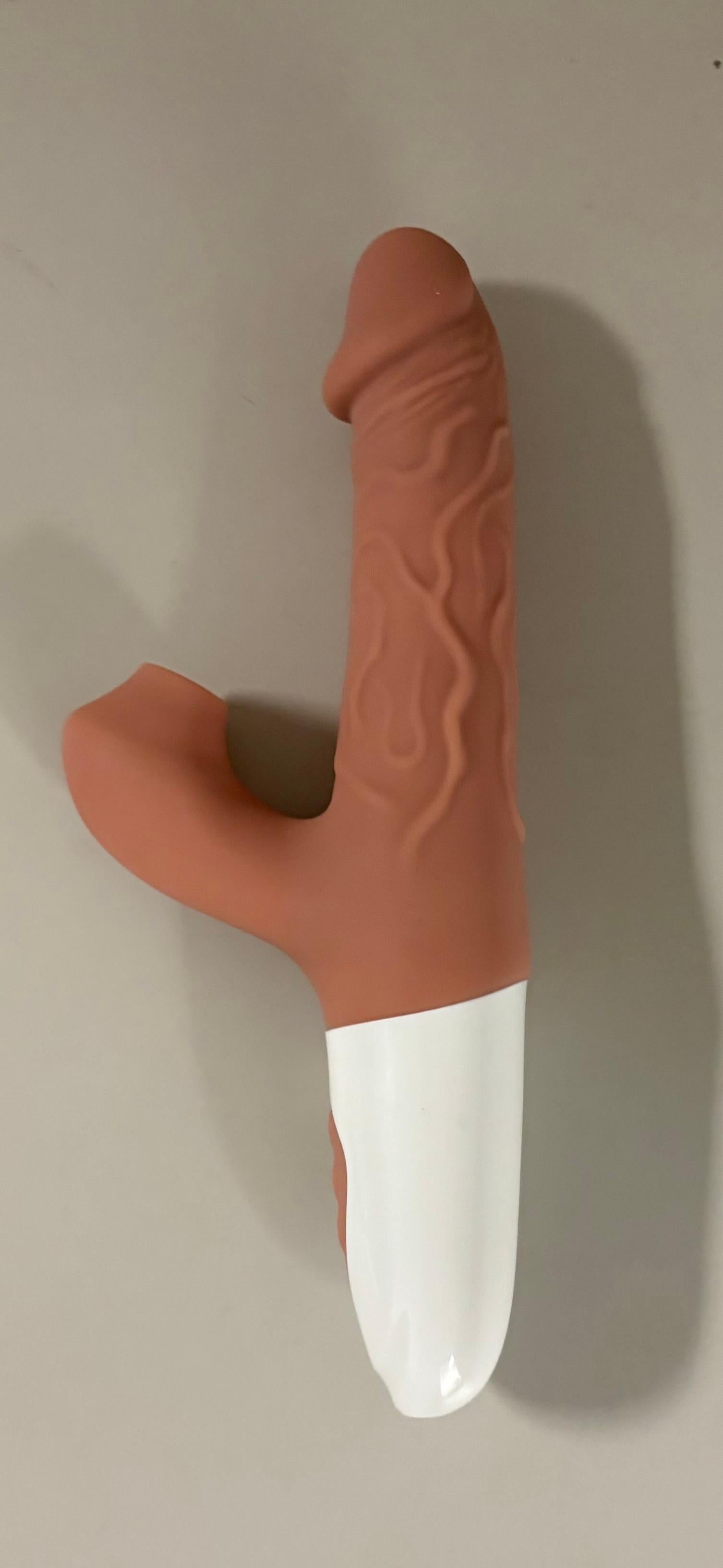 Dido Realistic Thrusting & Pulsating Dildo