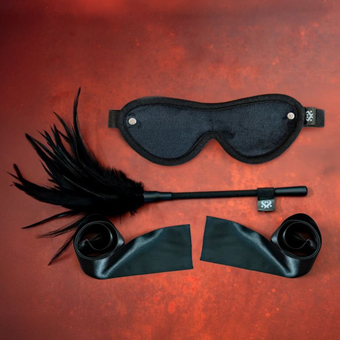 SEI MIO STRICT TEASE RIBBON TIES BLINDFOLD AND TICKLET KIT